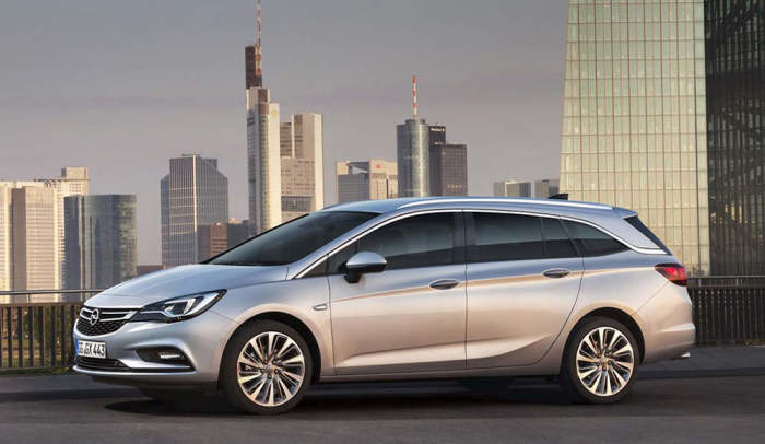 При желании можно взять в гараж и Opel Astra K Sports Tourer.