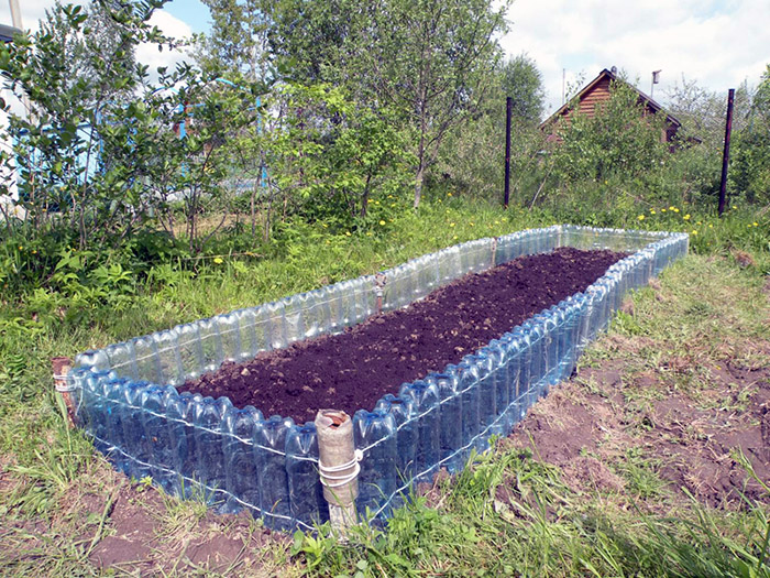5 решений применения пластиковой бутылки для дачи и огорода | Карелькин Самоделькин | Дзен