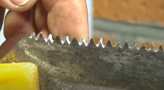 Как правильно заточить ножовку по дереву и развести зубья 