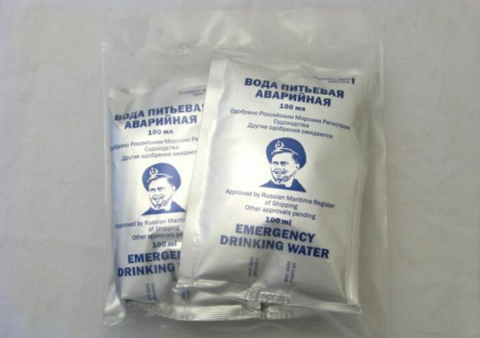 Современные пакеты с консервированной чрезвычайной водой для флота. /Фото: womanka.com.