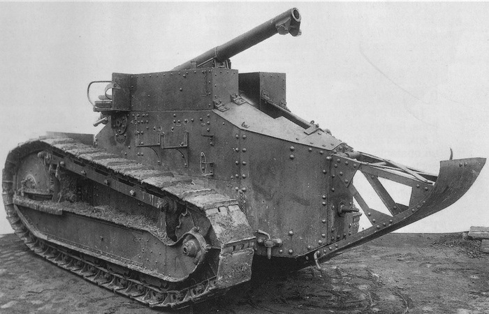 Для чего некоторым танкам Первой мировой войны был нужен «хвост»