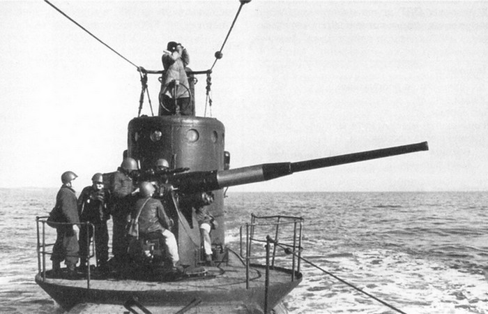 Зачем на подводных лодках во Вторую мировую войну ставили пушки