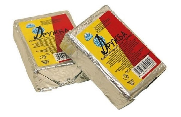 Легендарный плавленый сыр, известный всем ещё с советских времен.