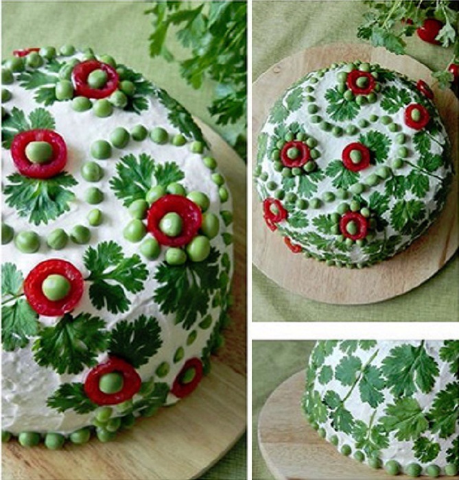 Салат, украшенный узорами. Салат, украшенный узорами.