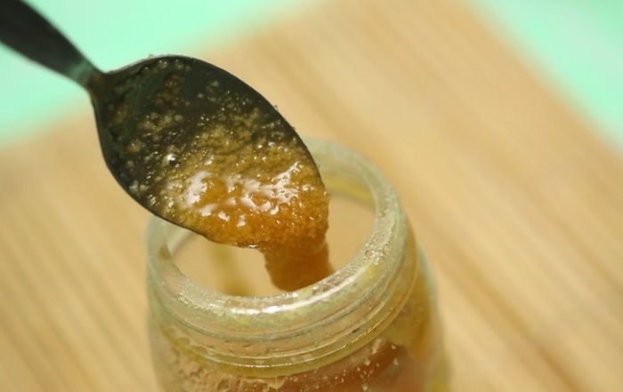 Восстанавливаем засахаренный мёд.