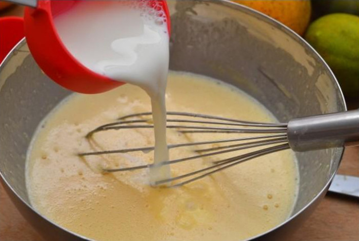 Как готовить крем для блинов