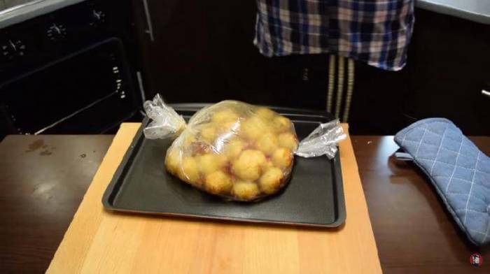 Картошка в рукаве - элементарно и безумно вкусно Kartoshka-v-rukave22