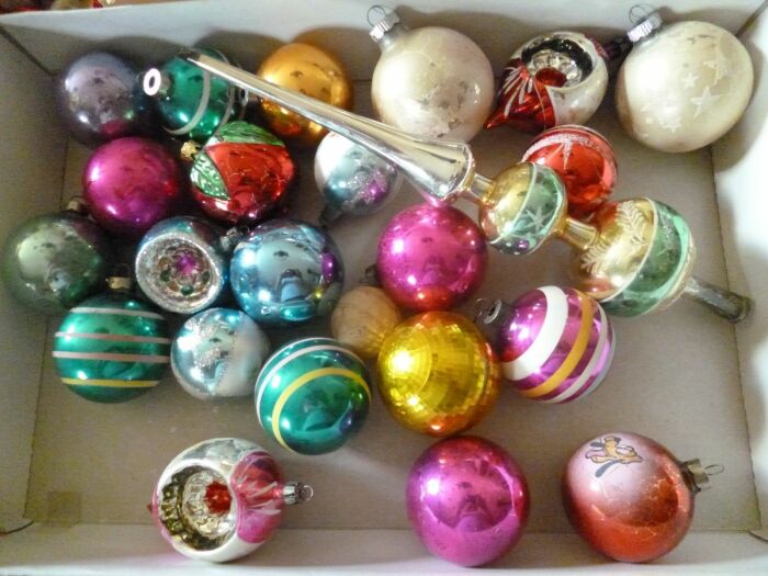 Советские ёлочные шарики. \ Фото: i.pinimg.com.