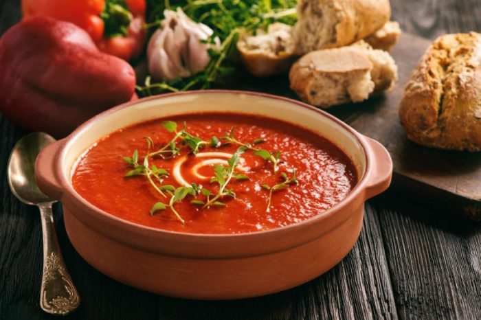 Томатный крем-суп. \ Фото: chefmarket.ru.