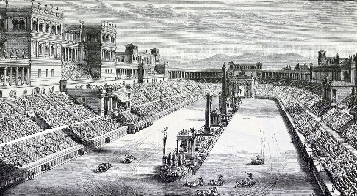 Жажда впечатлений и зрелищ зародилась ещё в древние времена.