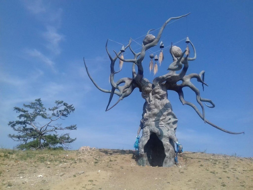 Даши Намдаков хранитель Байкала скульптура.