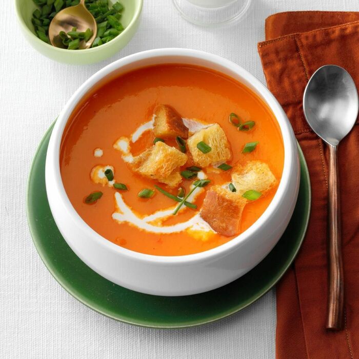 Печеный суп. Суп из паприки. Крем суп с перцем болгарским. Пеппер суп. Фаршированный перец суп.