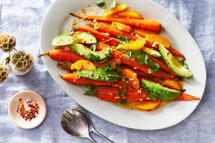 Салат из моркови и авокадо. \ Фото: images.food52.com.