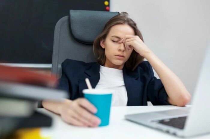 Железодефицит может быть одной из причин хронической усталости. Железодефицит может быть одной из причин хронической усталости.