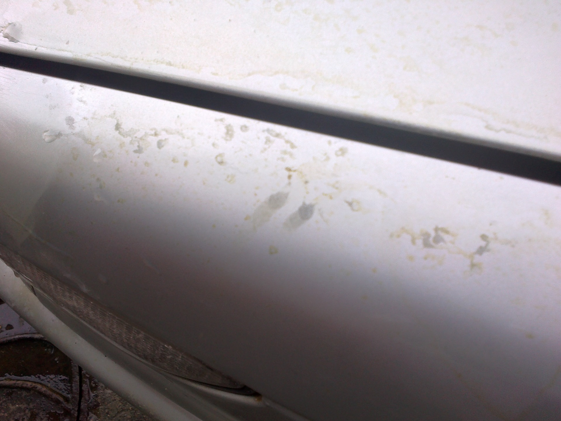 Также важно было бороться с чёрными точками на кузове и других уязвимых местах. \ Фото: drive2.ru. Также важно было бороться с чёрными точками на кузове и других уязвимых местах. \ Фото: drive2.ru.