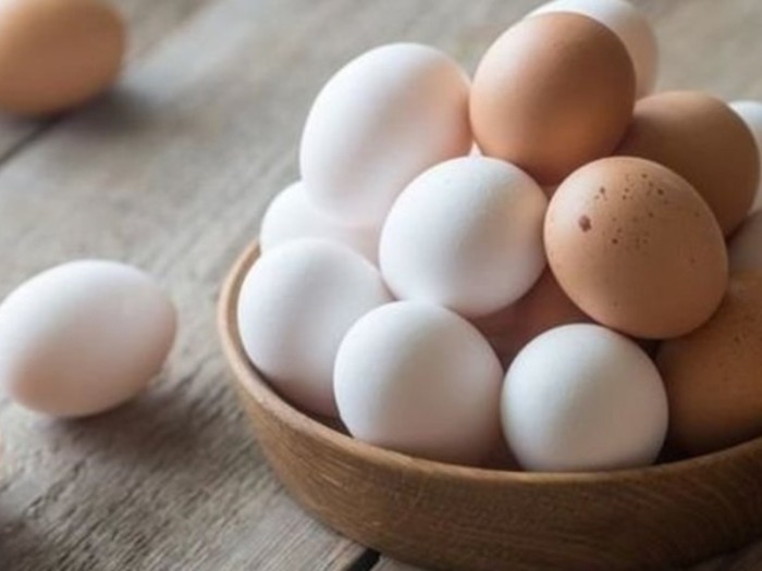 Никаких белых куриных яиц. \ Фото: nbnews.com.ua.