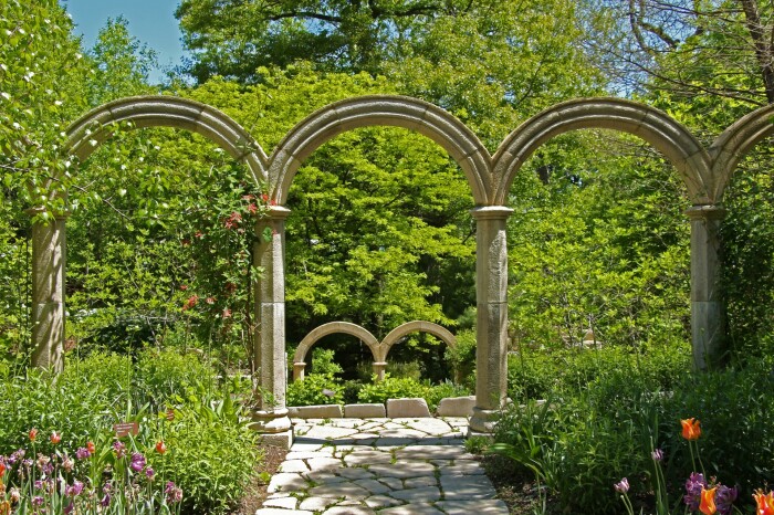 Римская арка также украсит садовый участок. \ Фото: publicdomainpictures.net.