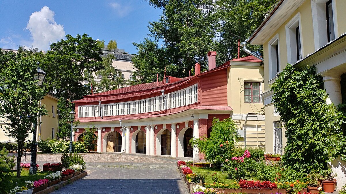 Усадьба Охотниковых на Пречистенке