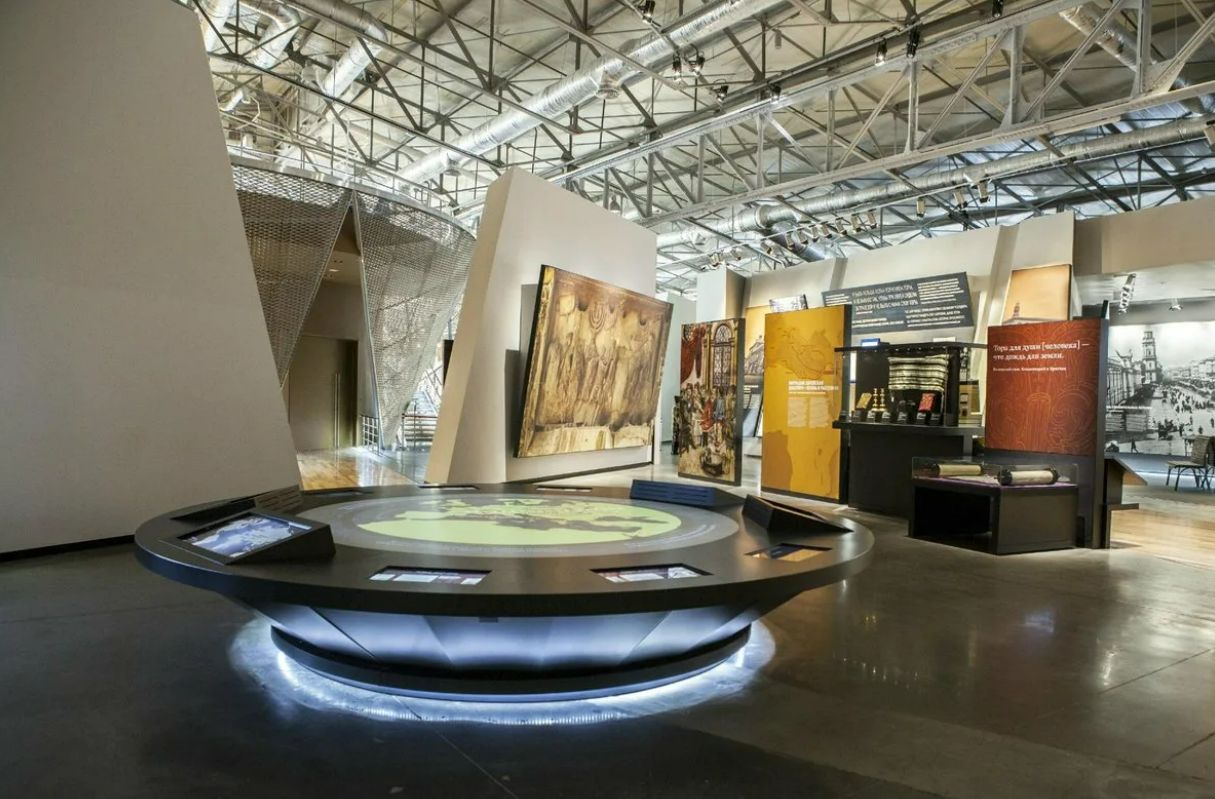 Музей внутри.