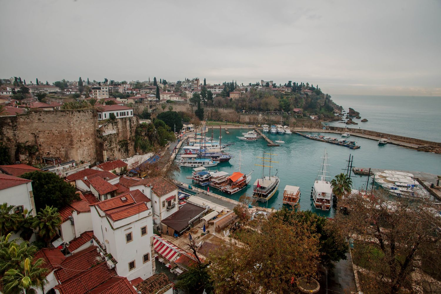 Зимний отдых в Турции может быть комфортным и интересным. Зимний отдых в Турции может быть комфортным и интересным.