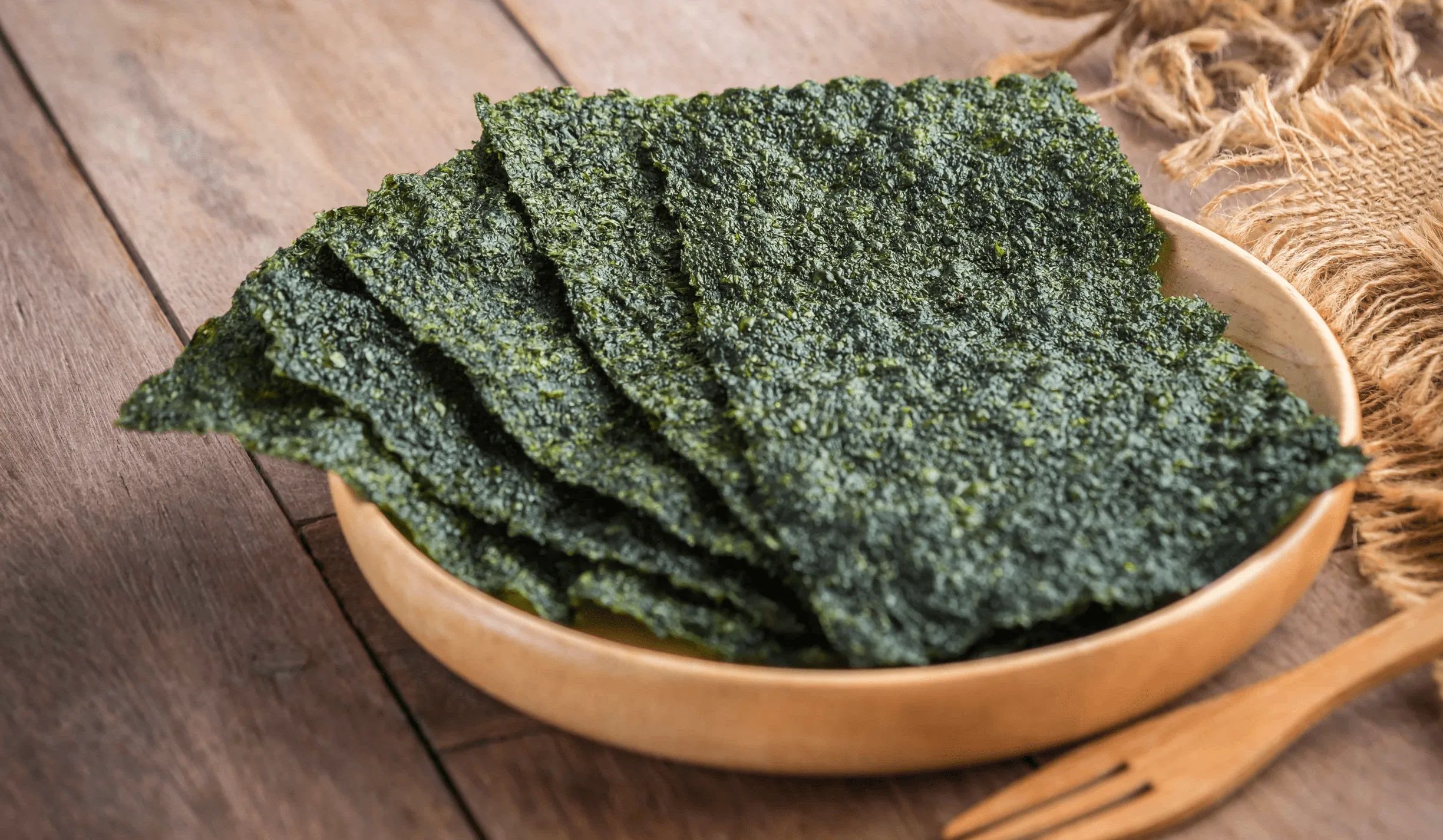 Благодаря нейтральному вкусу нори подходят для приготовления различных блюд и напитков.