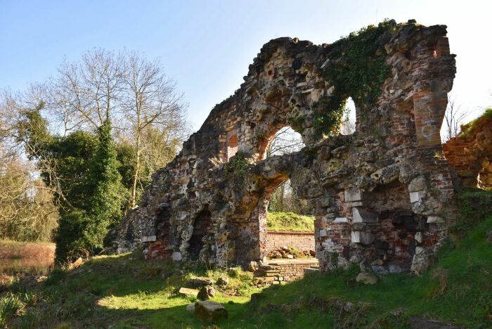 Грот ракуше по сей день считается достоянием и наследием Англии.