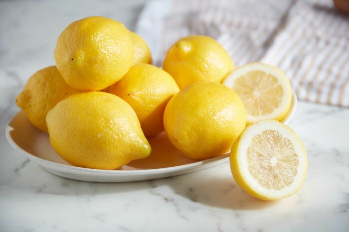 Лимонами также можно заменить сахар. \ Фото: bhg.com.