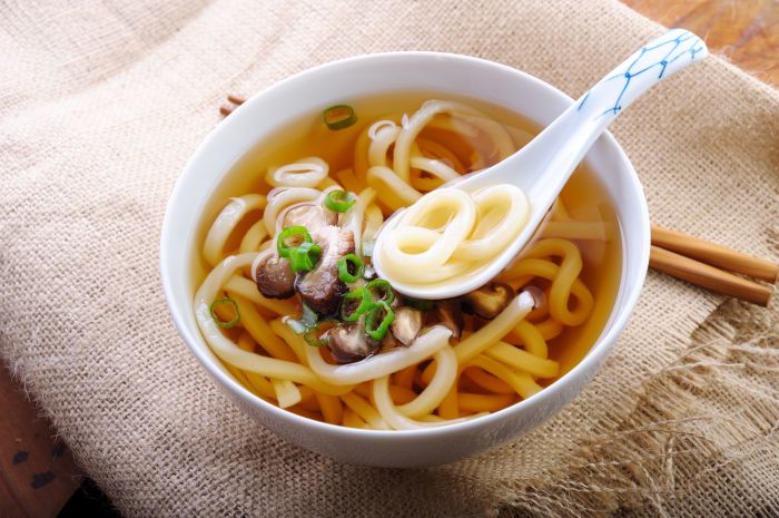 Японский суп на скорую руку. \ Фото: questionjapan.com.