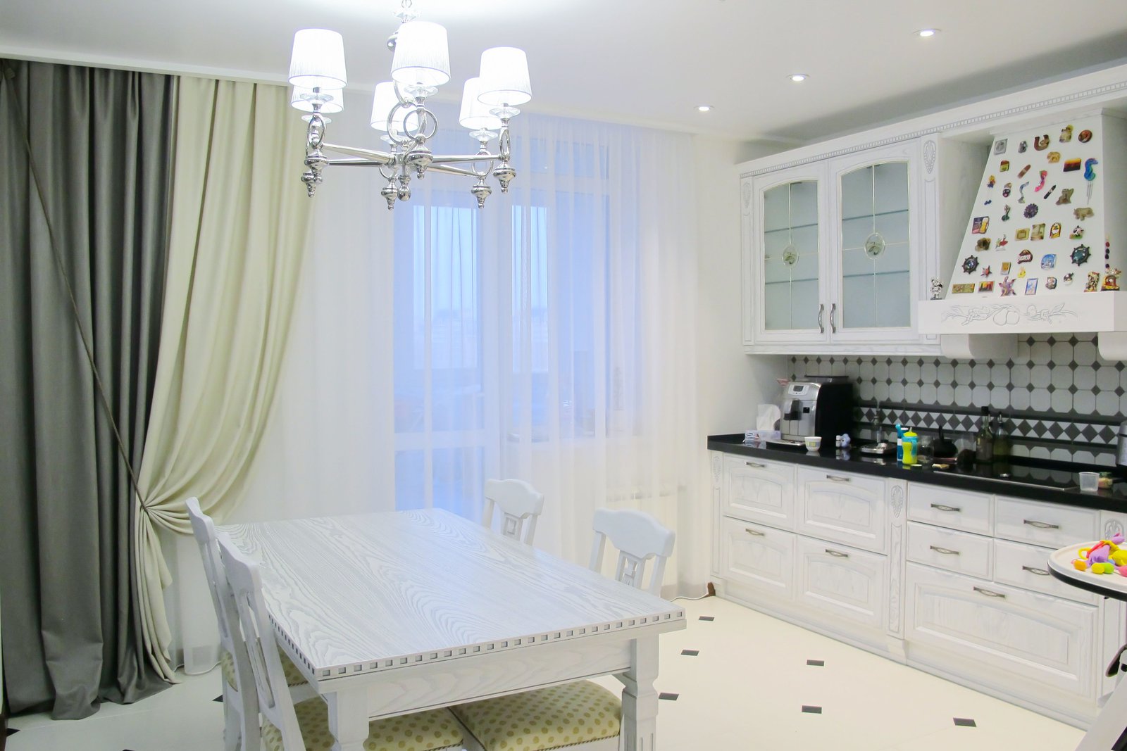 Дизайнеры рекомендуют выбирать натуральные или смесовые составы.