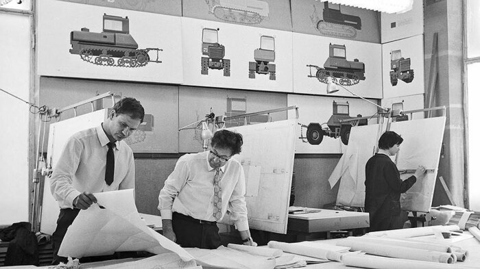 В СССР тунеядство каралось законом. \ Фото: i.ytimg.com.