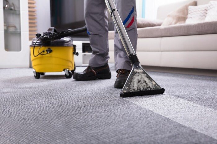 Профессиональная чистка ковра. \ Фото: getcarpetcleaningorlando.com.