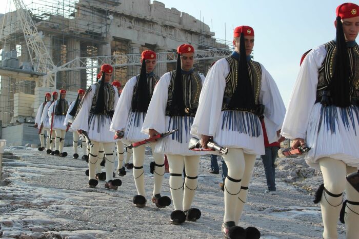 Греческая гвардия - эвзоны. Греческая гвардия - эвзоны.