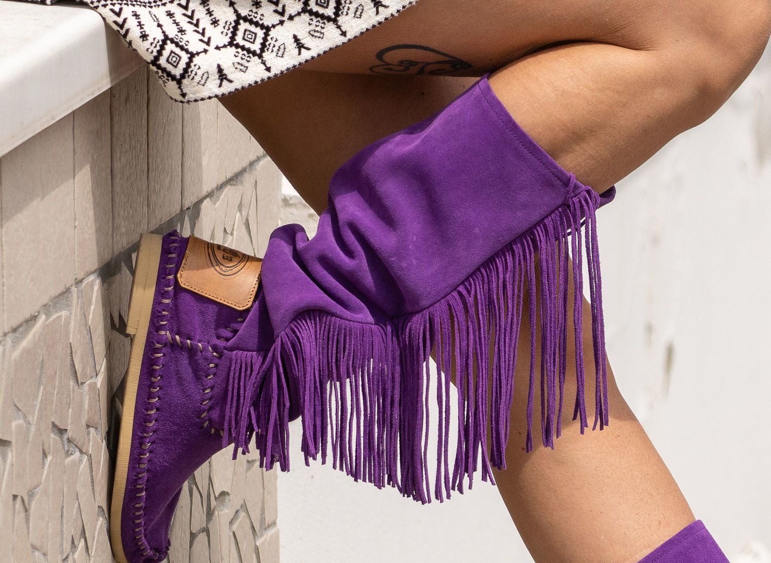 Замшавая обувь всегда выглядит стильно, дорого и выиграшно.