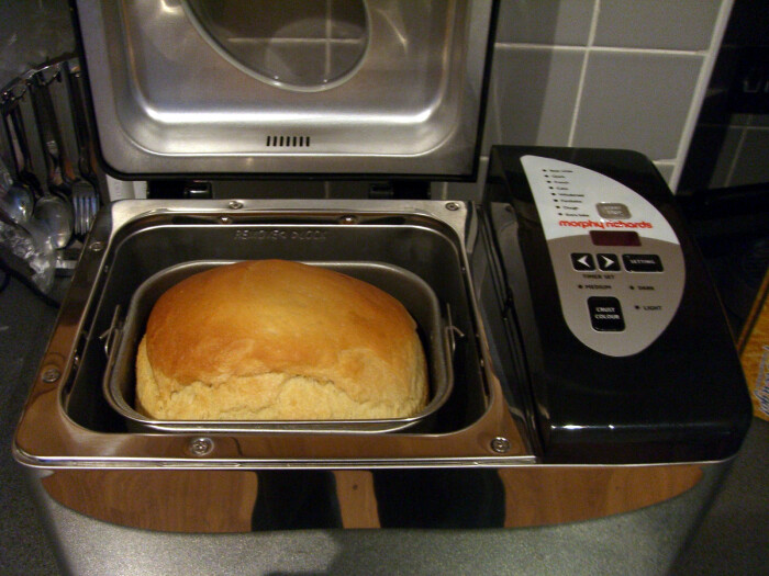 Лучшая хлебопечка на кухне — это духовка. /Фото: upload.wikimedia.org