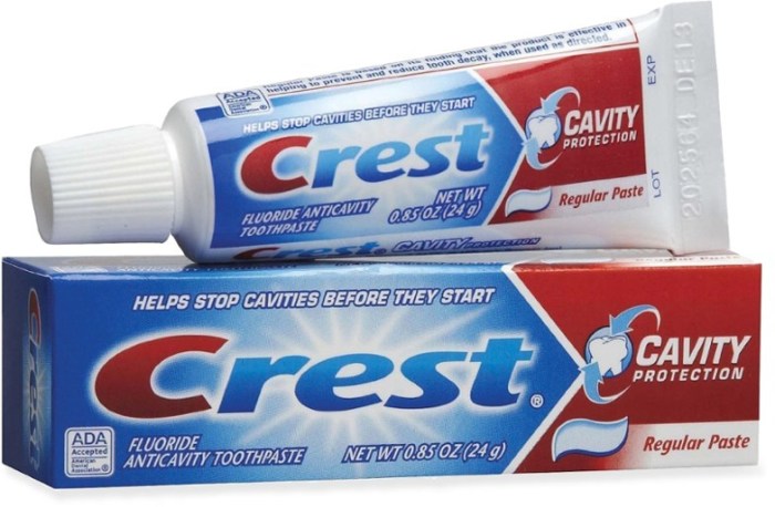 В США зубная паста известна под названием Crest. /Фото: rei.com