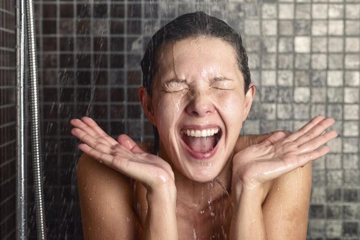 Принимать душ слишком часто — вредно для здоровья. /Фото: magiya.guru