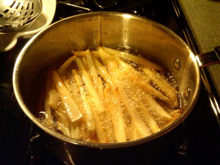 Некоторые жареные во фритюре продукты даже полезны, например картофель и тыква. /Фото: 4.bp.blogspot.com