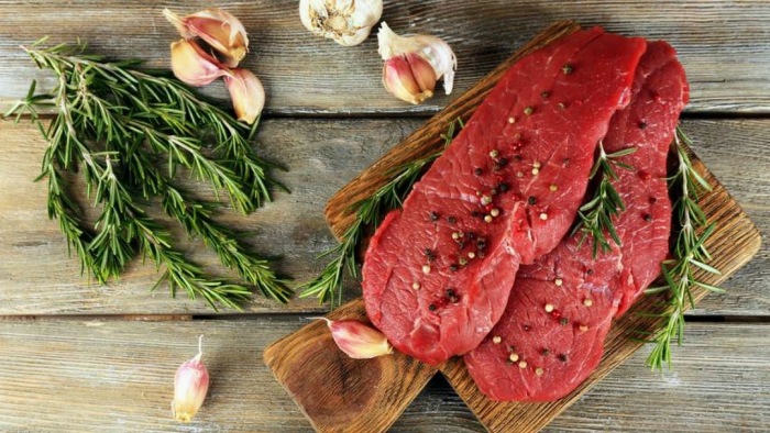 При выборе мяса в магазине или на рынке, на прилавке может поджидать обман. /Фото: lh3.googleusercontent.com
