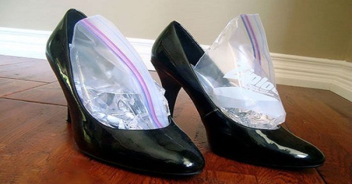 Тесные туфли можно растянуть с помощью льда. /Фото: armblog.am