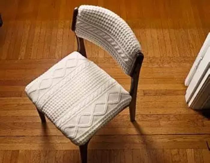 Такой стул точно не встретишь в обычном мебельном магазине. /Фото: media.dumazahrada.cz