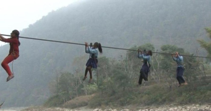 Zip Wire — популярный вид транспортировки среди жителей колумбийского поселка. /Фото: dbstatic.no