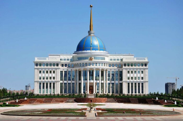 Белая орда»: как выглядит внутри самая роскошная резиденция Казахстана