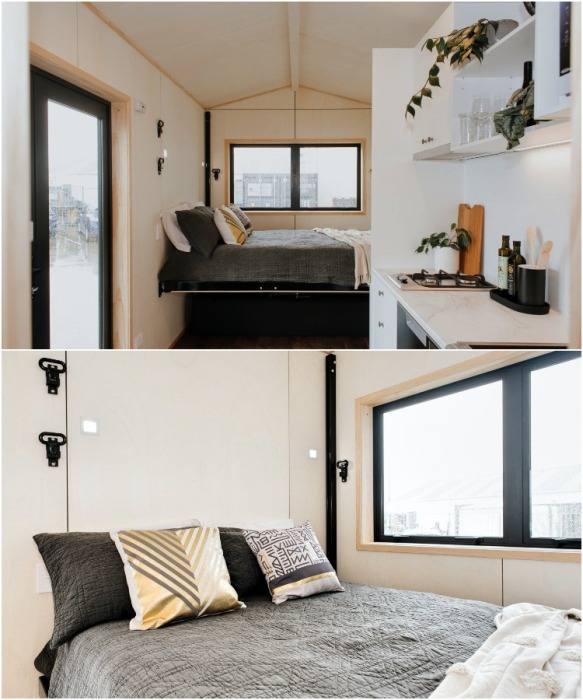 Гостиная легко превращается в полноценную спальню с просторной кроватью (модель Te Whare Nukunuku).