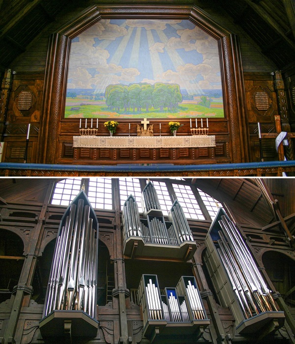 Алтарь и орган церкви Кируны. Алтарь и орган церкви Кируны.