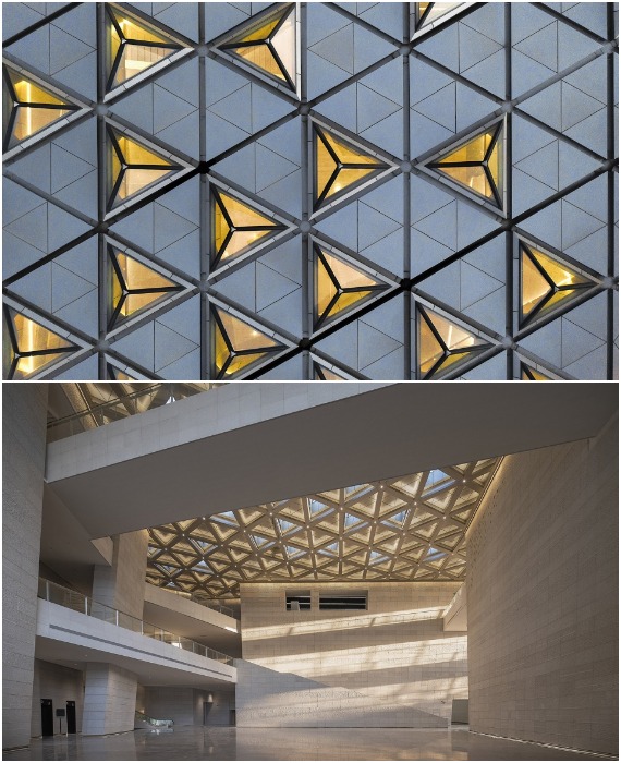 Пирамидальные потолочные люки позволили создать динамичный интерьер (Ningxia Art Museum, Китай). 