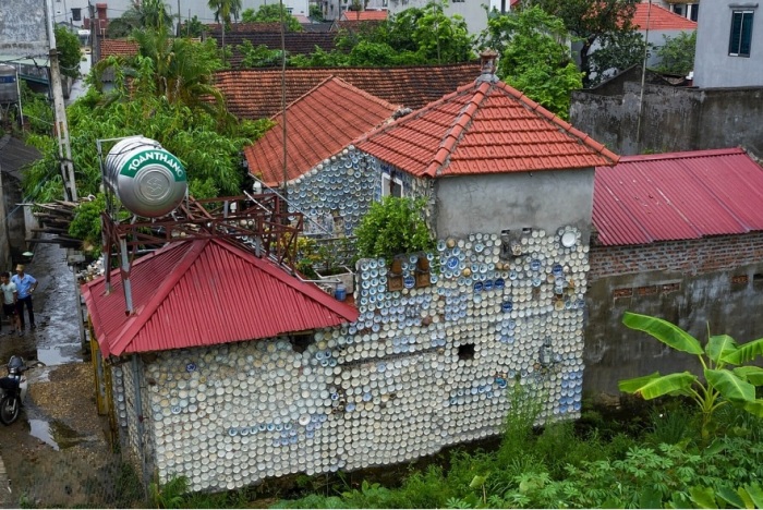 Нгуен Ван Чыонг приложил все усилия, чтобы его дом и двор превратились в местную достопримечательность (Чау Хунг, Вьетнам). | Фото: vietnamtimes.org.vn.