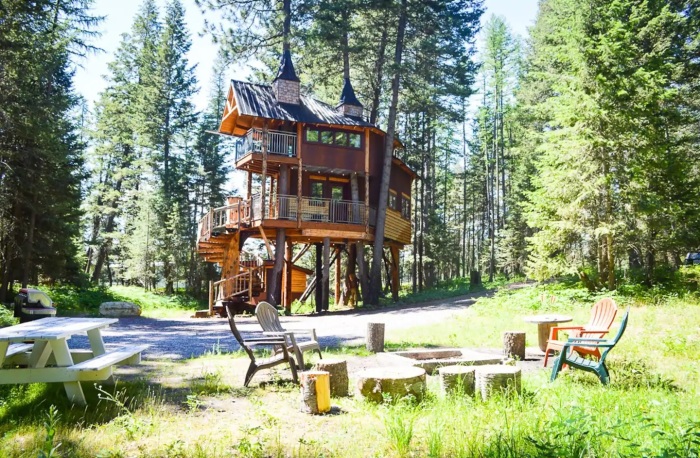 Гостям доступен и отдых на лесной поляне (Meadlowlark, Монтана). | Фото: globaledge.msu.edu.
