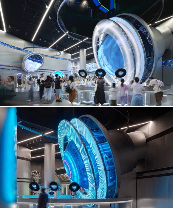 Гигантский глаз в Shenzhen Science & Technology Museum. Гигантский глаз в Shenzhen Science & Technology Museum.