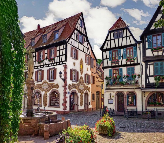 Сказочно красивые дома – характерная черта для деревни Кайзерсберг (Эльзас, Франция). | Фото: frenchmoments.eu.