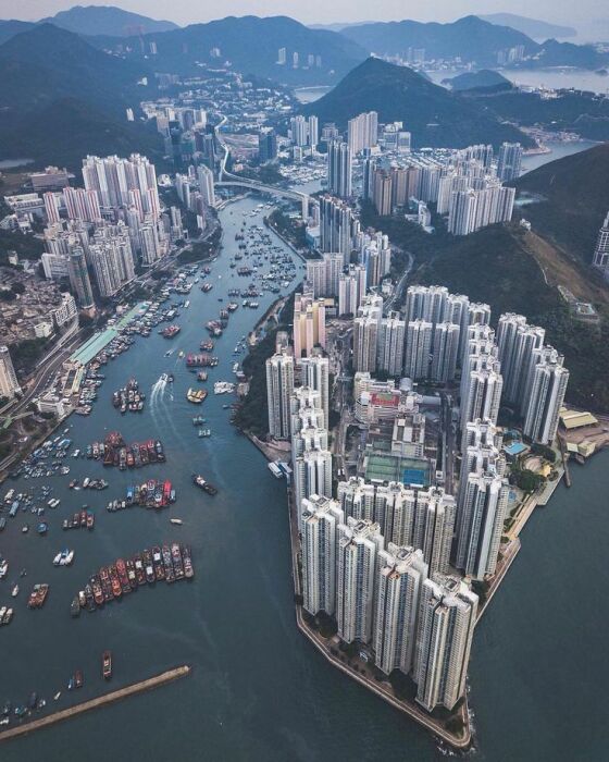 Остров Ap Lei Chau – занимает третье место по численности населения среди островов в мире. | Фото: bannedbook.org.
